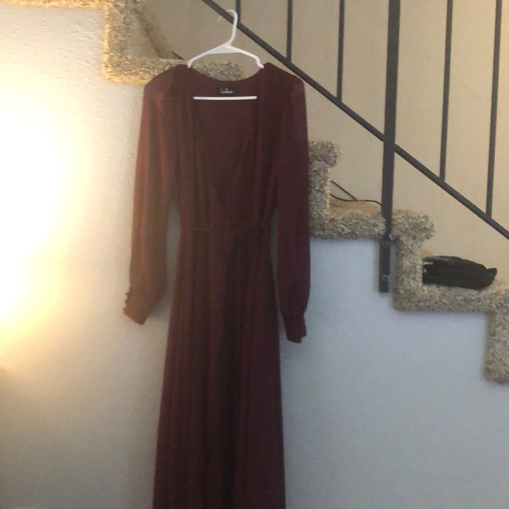 Lulus small full length maroon dress